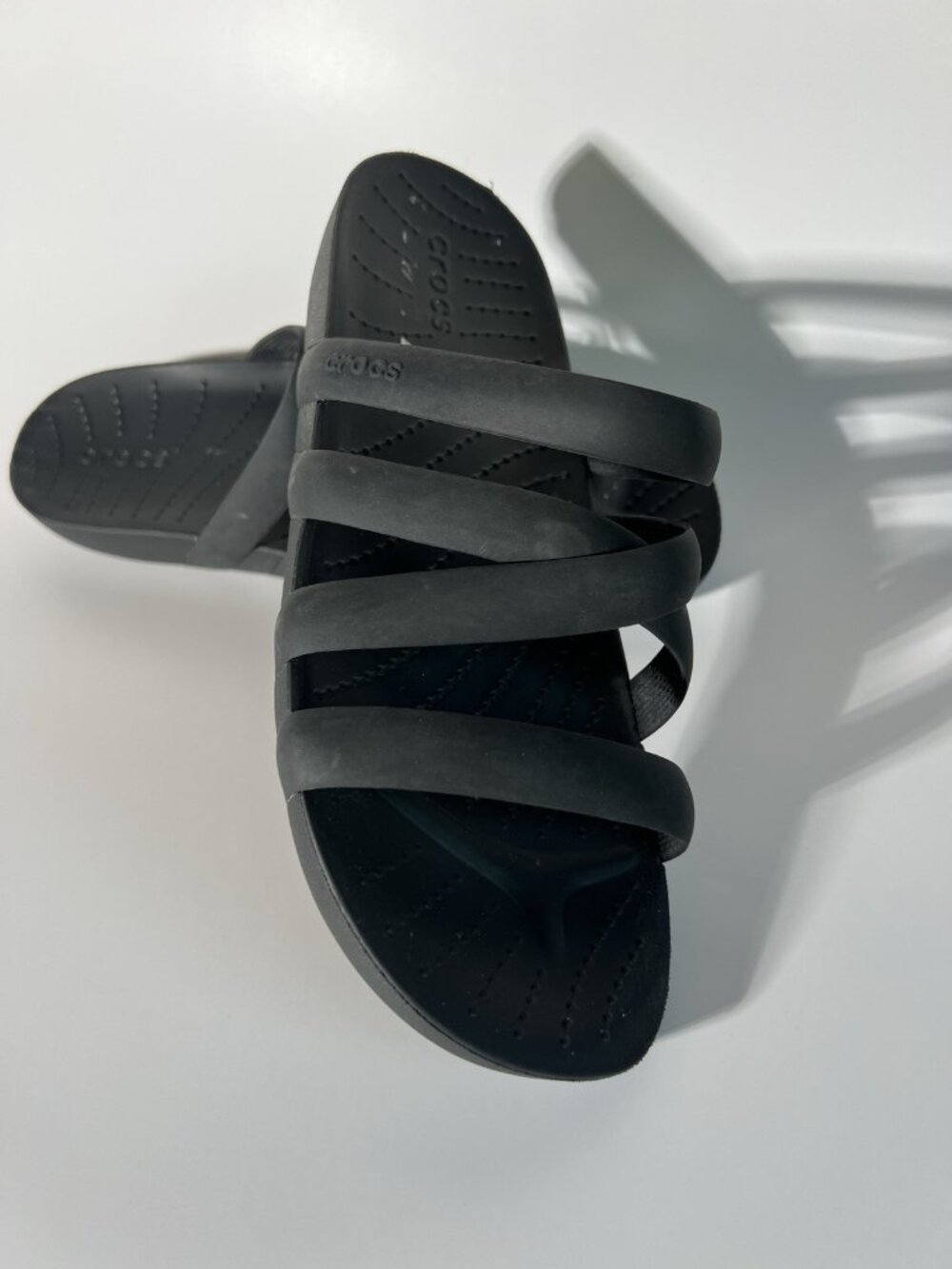 CROCS Patricia Black Sandal Flip Flop Womens Size 8 Comfy Travel Beach - Picture 5 of 16